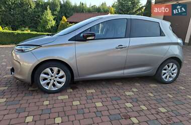 Хэтчбек Renault Zoe 2014 в 