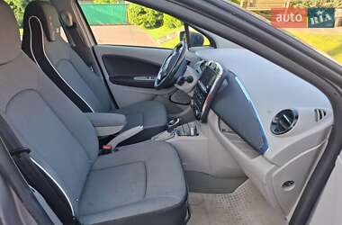 Хэтчбек Renault Zoe 2014 в 