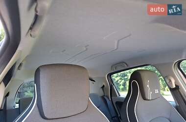 Хэтчбек Renault Zoe 2014 в 