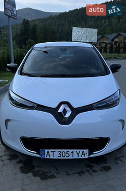 Хэтчбек Renault Zoe 2018 в 