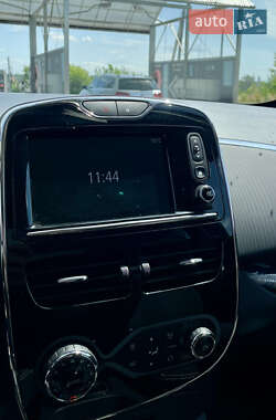 Хэтчбек Renault Zoe 2019 в 