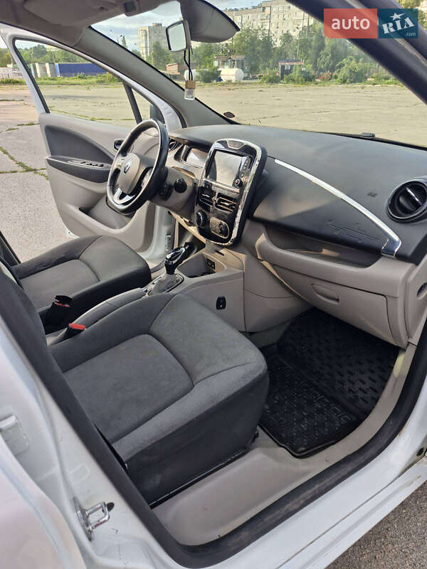 Хэтчбек Renault Zoe 2016 в Запорожье