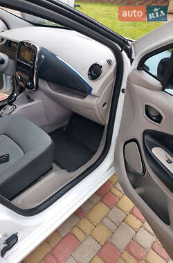 Хэтчбек Renault Zoe 2014 в 