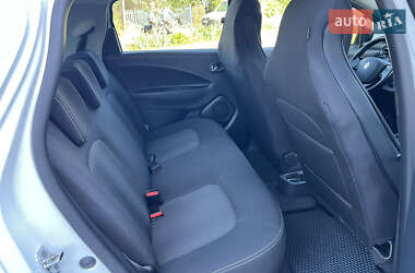 Хетчбек Renault Zoe 2017 в 