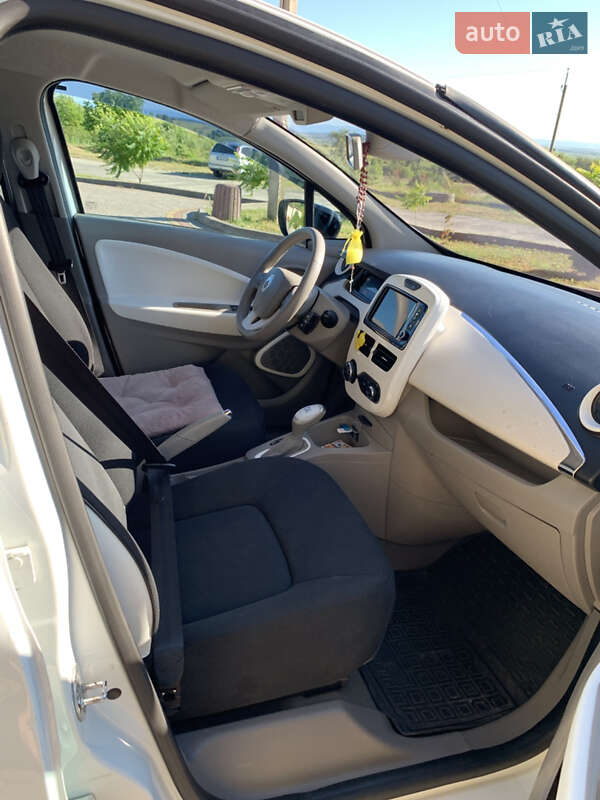 Хэтчбек Renault Zoe 2014 в Львове