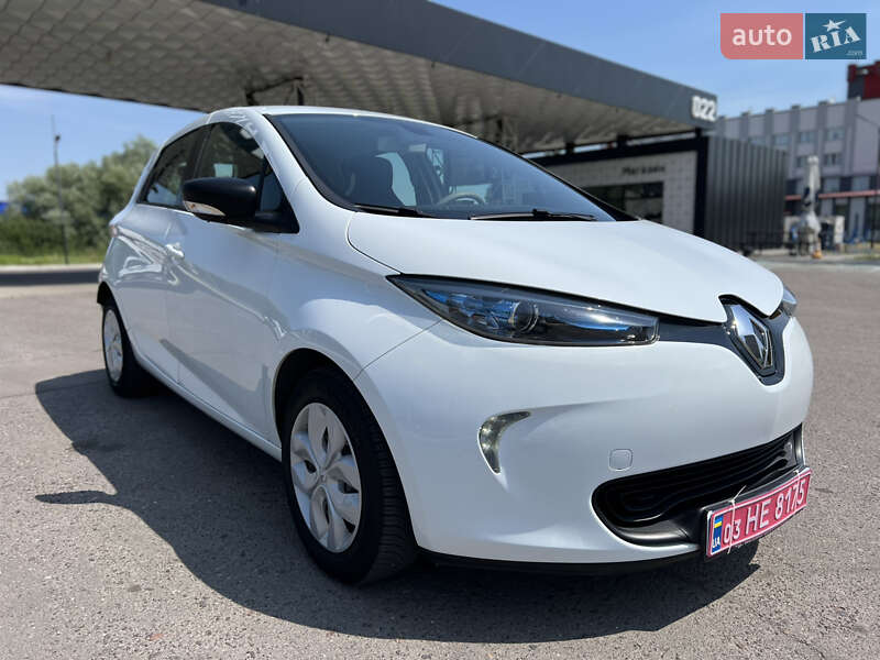 Хэтчбек Renault Zoe 2017 в 