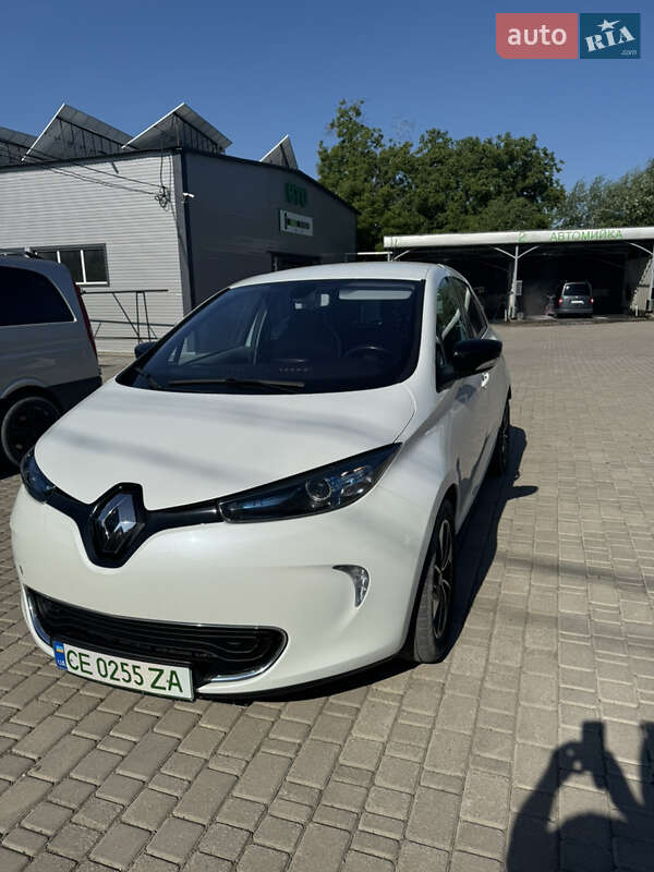 Хэтчбек Renault Zoe 2014 в 