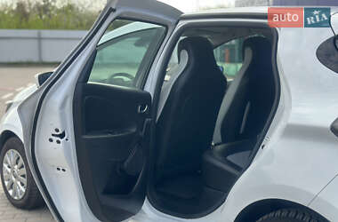 Хэтчбек Renault Zoe 2020 в 