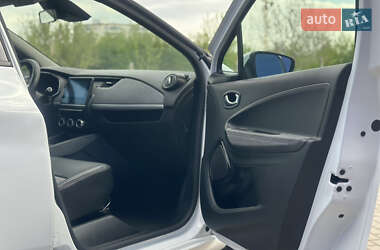 Хэтчбек Renault Zoe 2020 в 