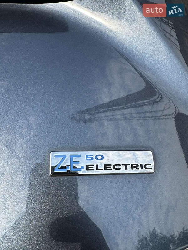 Хэтчбек Renault Zoe 2020 в Киеве