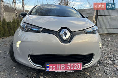 Хэтчбек Renault Zoe 2017 в 