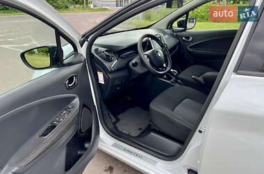 Хэтчбек Renault Zoe 2019 в 