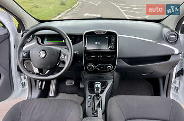 Хэтчбек Renault Zoe 2019 в 