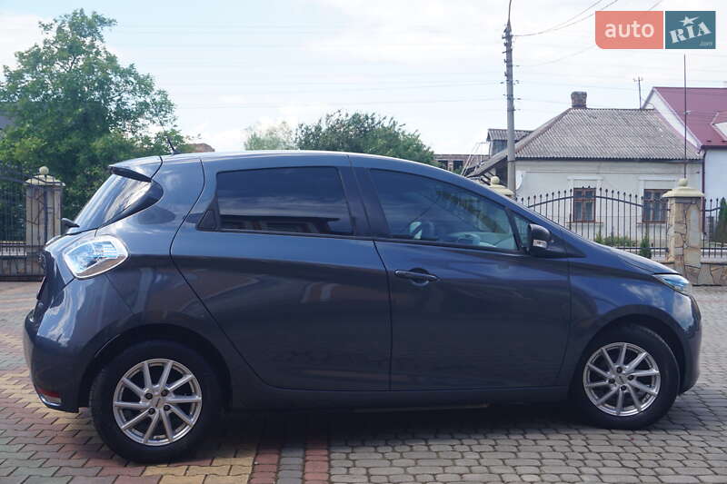 Хэтчбек Renault Zoe 2017 в Самборе