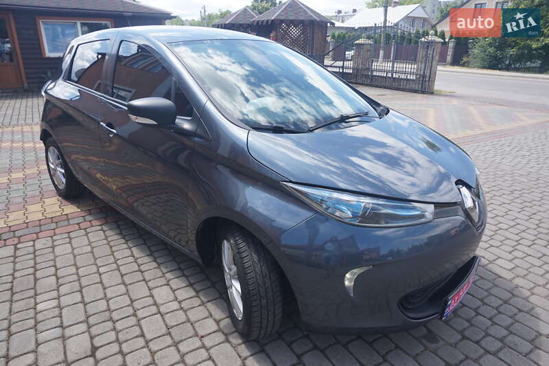 Хэтчбек Renault Zoe 2017 в Самборе