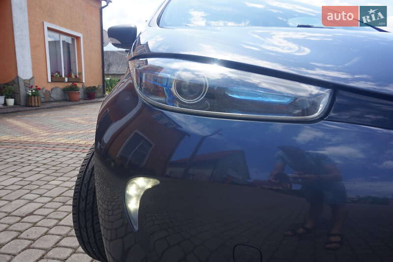 Хэтчбек Renault Zoe 2017 в Самборе