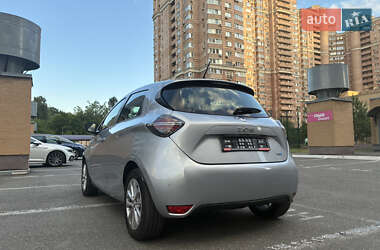 Хэтчбек Renault Zoe 2021 в 