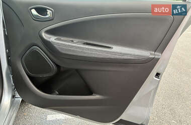 Хэтчбек Renault Zoe 2021 в 