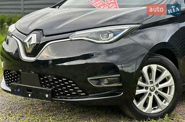 Хэтчбек Renault Zoe 2022 в 