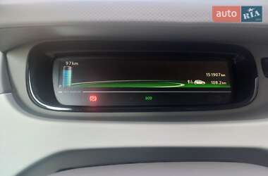 Хетчбек Renault Zoe 2013 в 