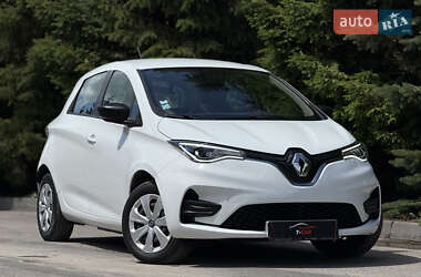 Хэтчбек Renault Zoe 2019 в 