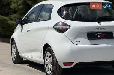 Хэтчбек Renault Zoe 2019 в 