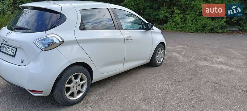 Хетчбек Renault Zoe 2013 в Житомирі фото 4 Хетчбек Renault Zoe 2013 в Житомирі