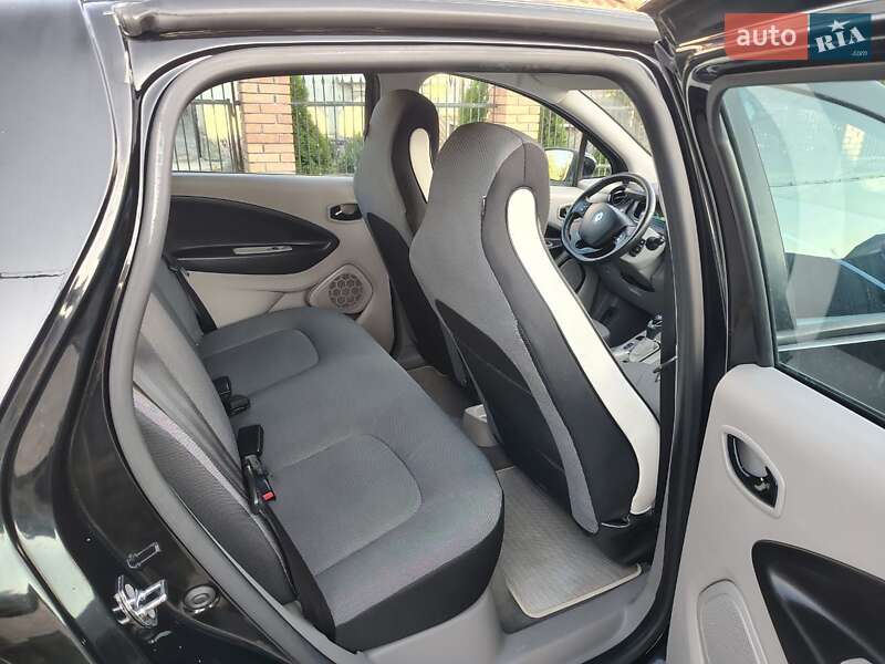 Хэтчбек Renault Zoe 2015 в Дубно