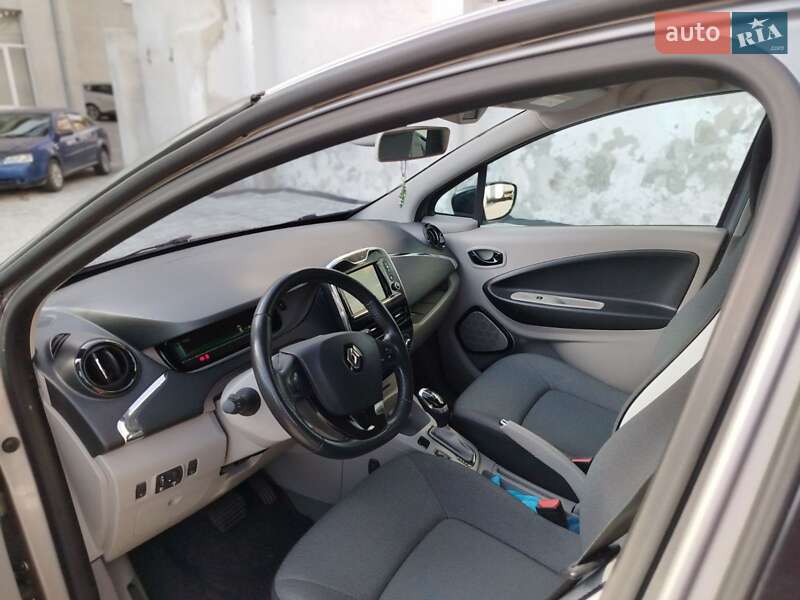 Хетчбек Renault Zoe 2015 в Львові