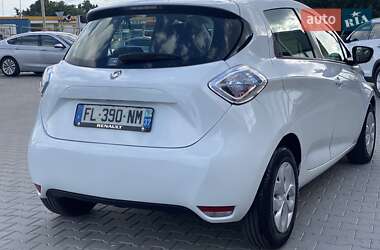 Хэтчбек Renault Zoe 2019 в 