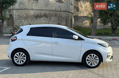 Хэтчбек Renault Zoe 2020 в 