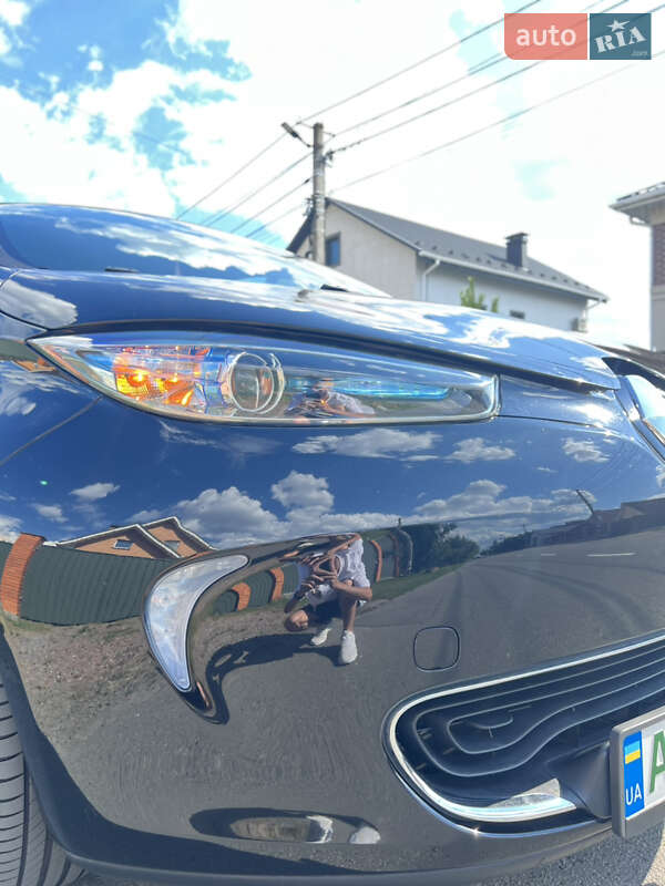 Хэтчбек Renault Zoe 2017 в Киеве