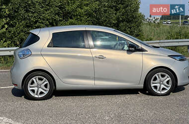 Хэтчбек Renault Zoe 2017 в 