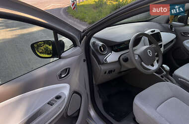 Хэтчбек Renault Zoe 2017 в 
