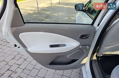Хэтчбек Renault Zoe 2017 в 