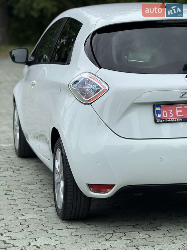 Хэтчбек Renault Zoe 2016 в Дубно