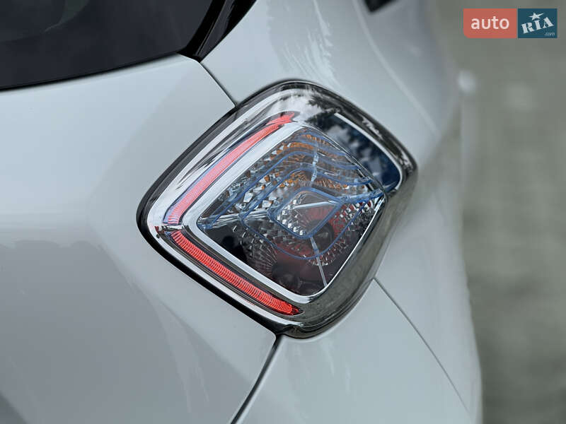 Хэтчбек Renault Zoe 2016 в Дубно
