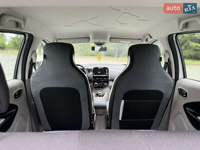 Хэтчбек Renault Zoe 2016 в Дубно