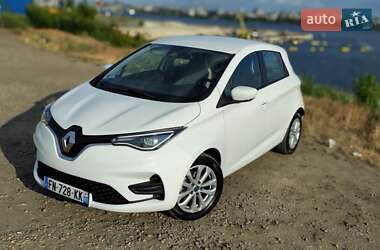 Хэтчбек Renault Zoe 2020 в 