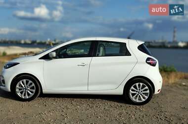 Хэтчбек Renault Zoe 2020 в 