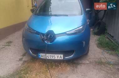 Хетчбек Renault Zoe 2016 в Дніпрі