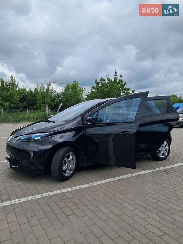 Хэтчбек Renault Zoe 2015 в Дубно