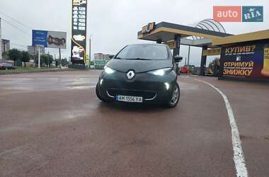 Хэтчбек Renault Zoe 2015 в 