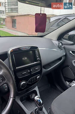 Хэтчбек Renault Zoe 2018 в 