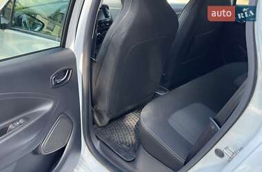 Хэтчбек Renault Zoe 2017 в 