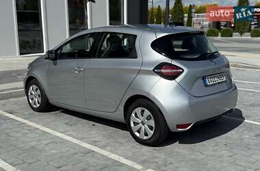 Хэтчбек Renault Zoe 2020 в 