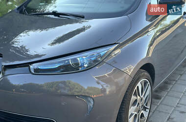 Хетчбек Renault Zoe 2016 в 