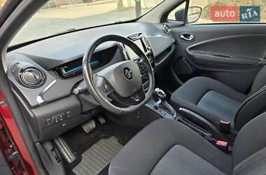 Хетчбек Renault Zoe 2017 в 