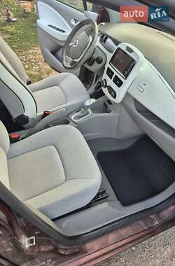 Хетчбек Renault Zoe 2014 в Запоріжжі