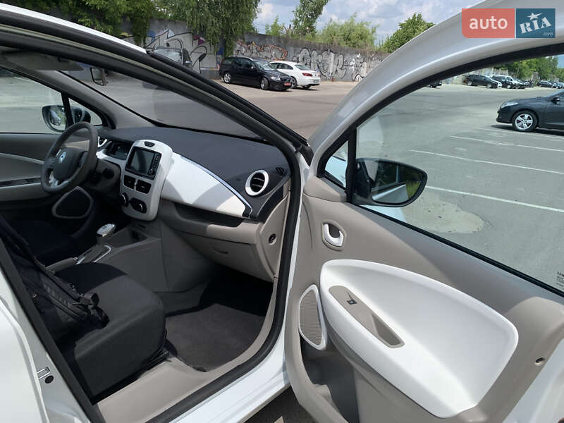 Хэтчбек Renault Zoe 2014 в Луцке